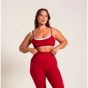FORM Sports Bra NWT XL Double Layer Cherry Red Medium Impact Scoop Neck